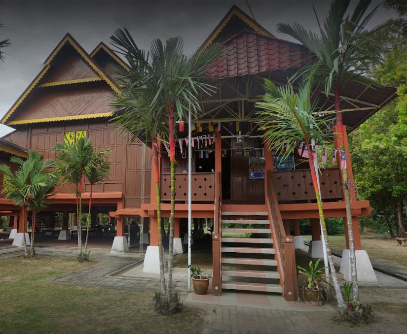Rembau Museum
(Replica of Raja Melewar Palace)style=